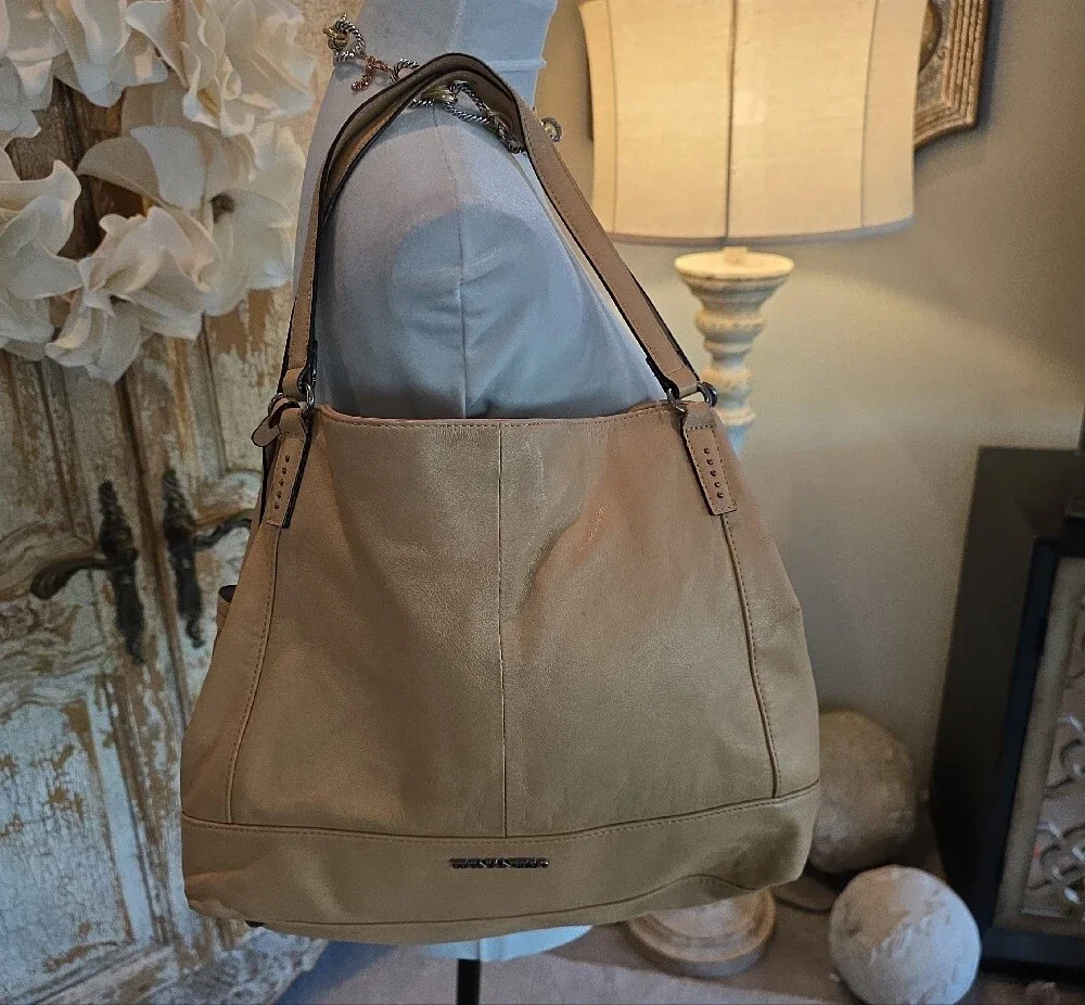 Tignanello Neutral Tan Leather Shoulder Bag